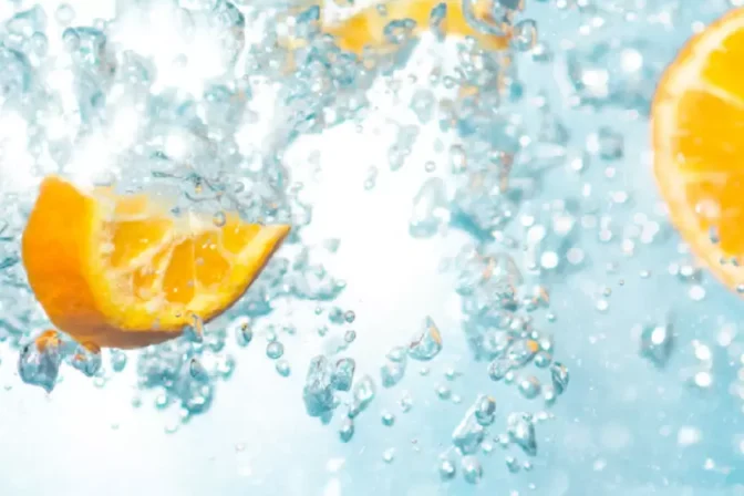 Une nouvelle recherche confirme que les nanobulles peuvent aider à nettoyer les surfaces alimentaires