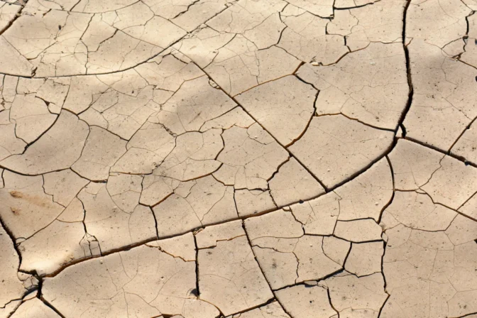 La crise mondiale de l’eau : enjeux, impacts et solutions durables